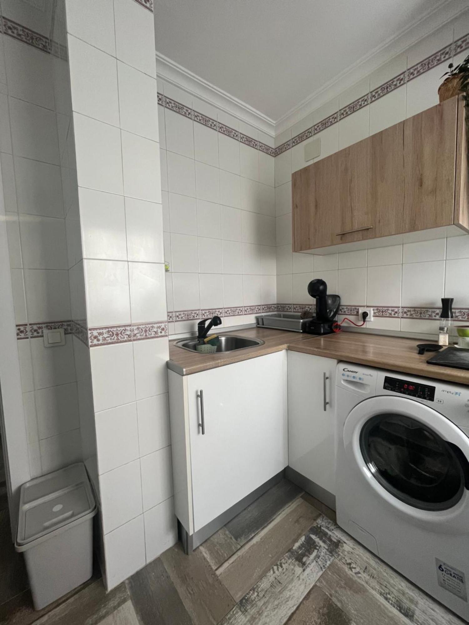 Lovely Rooms En Piso Compartido Sevilha Exterior foto
